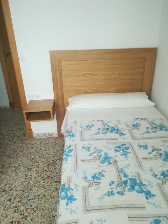 Hostal Paco Pepe Conil De La Frontera Extérieur photo